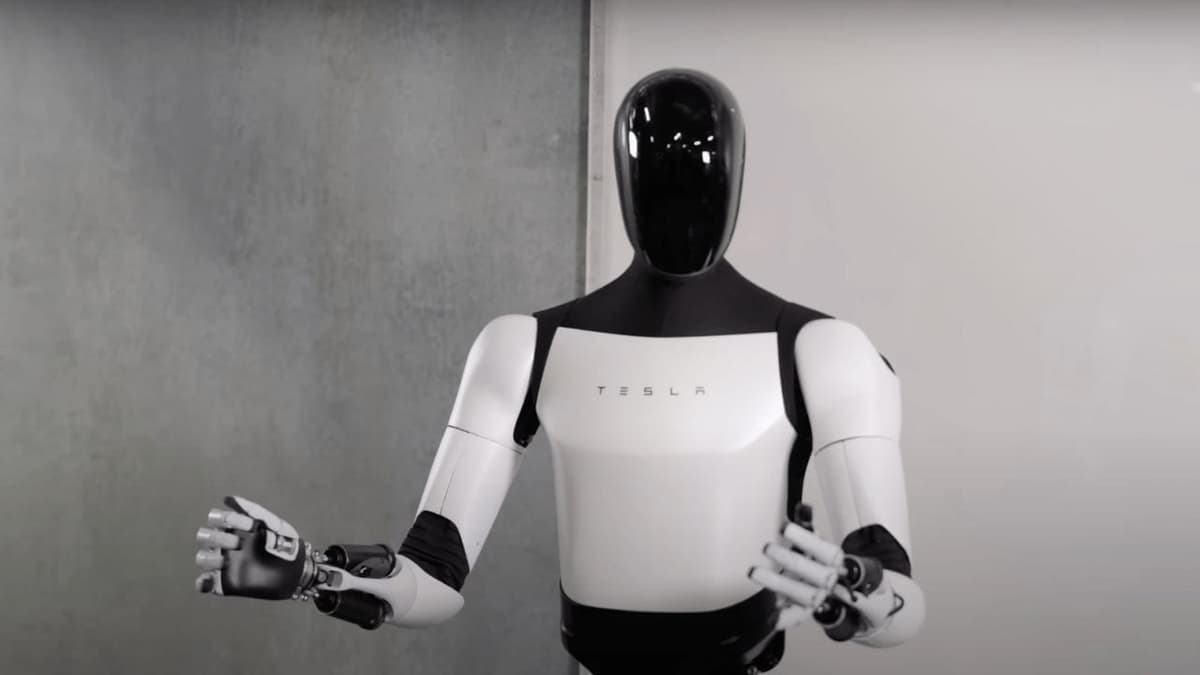 Musk diz que Optimus e Grok levarão medicina a todos