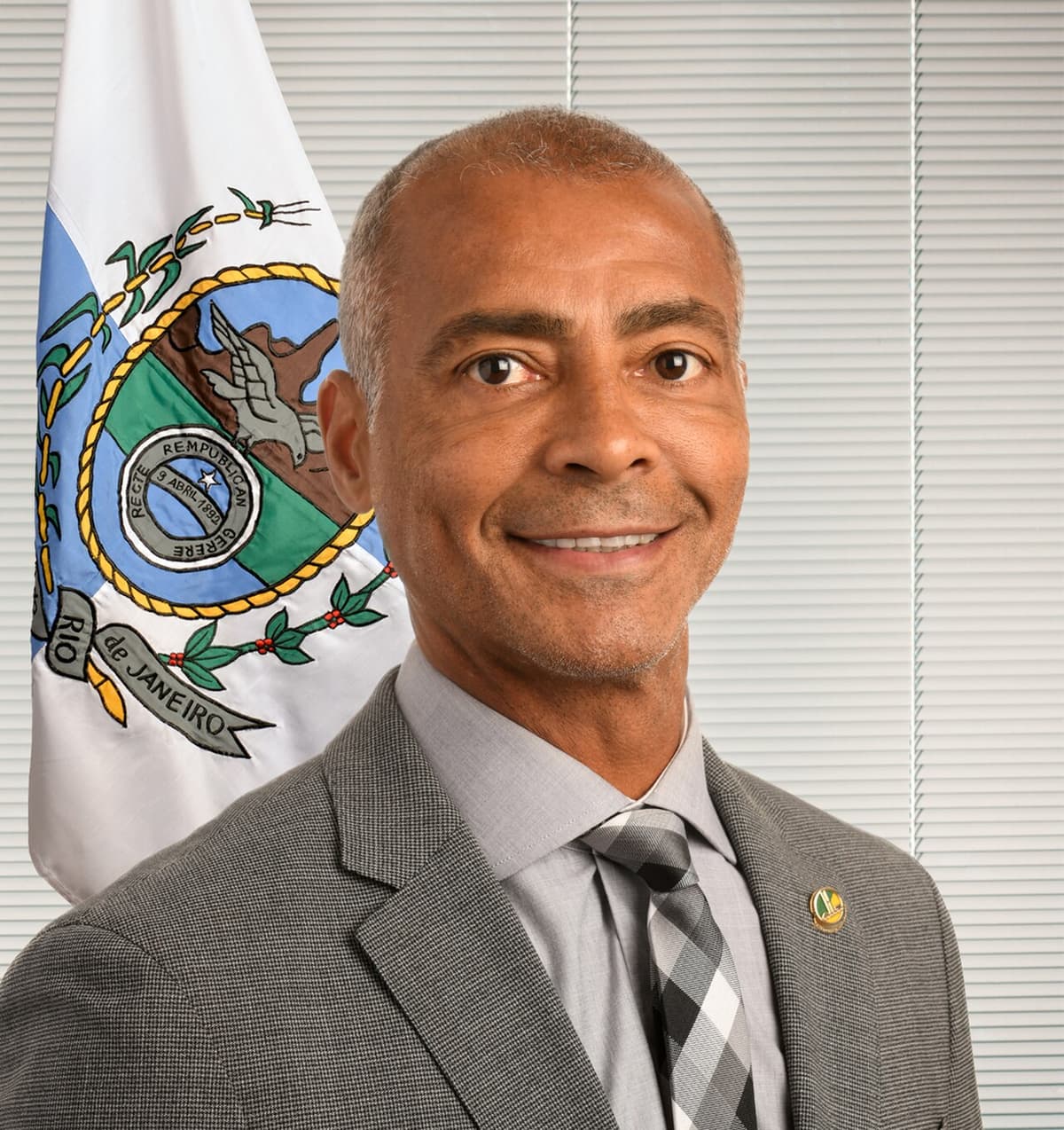 Foto da matéria: Romário deixa o PL e declara apoio a Eduardo Paes ao governo do Rio