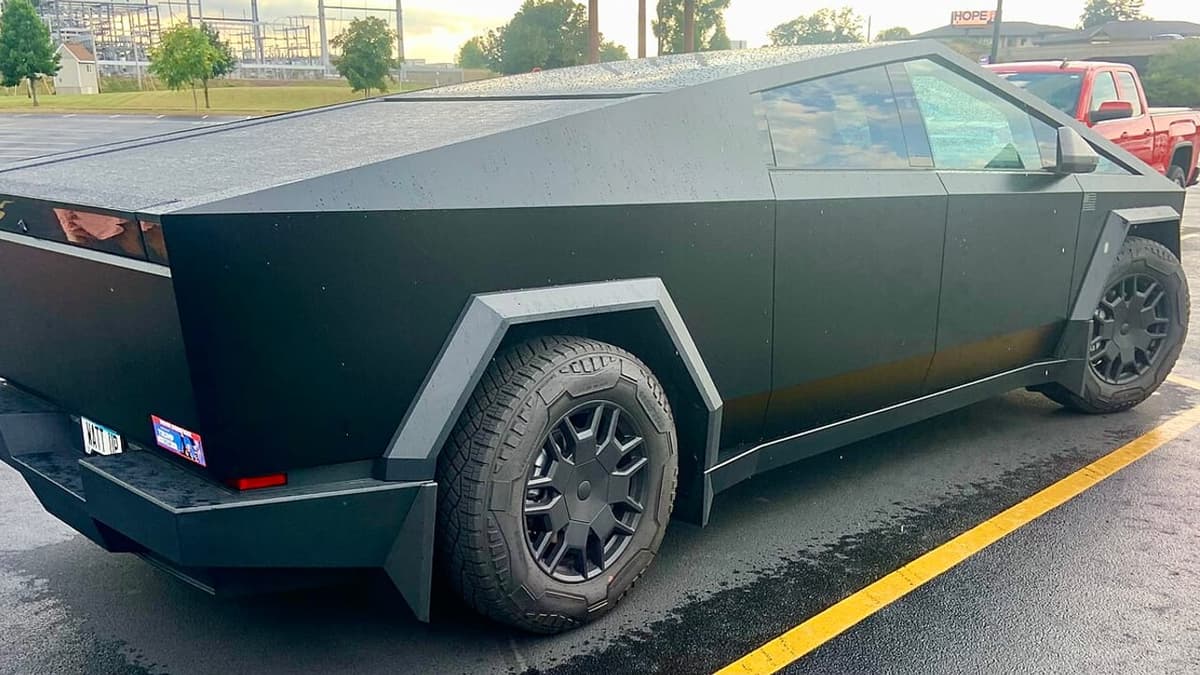 Tesla eleva preços do Cybertruck em US$ 5 mil nos EUA