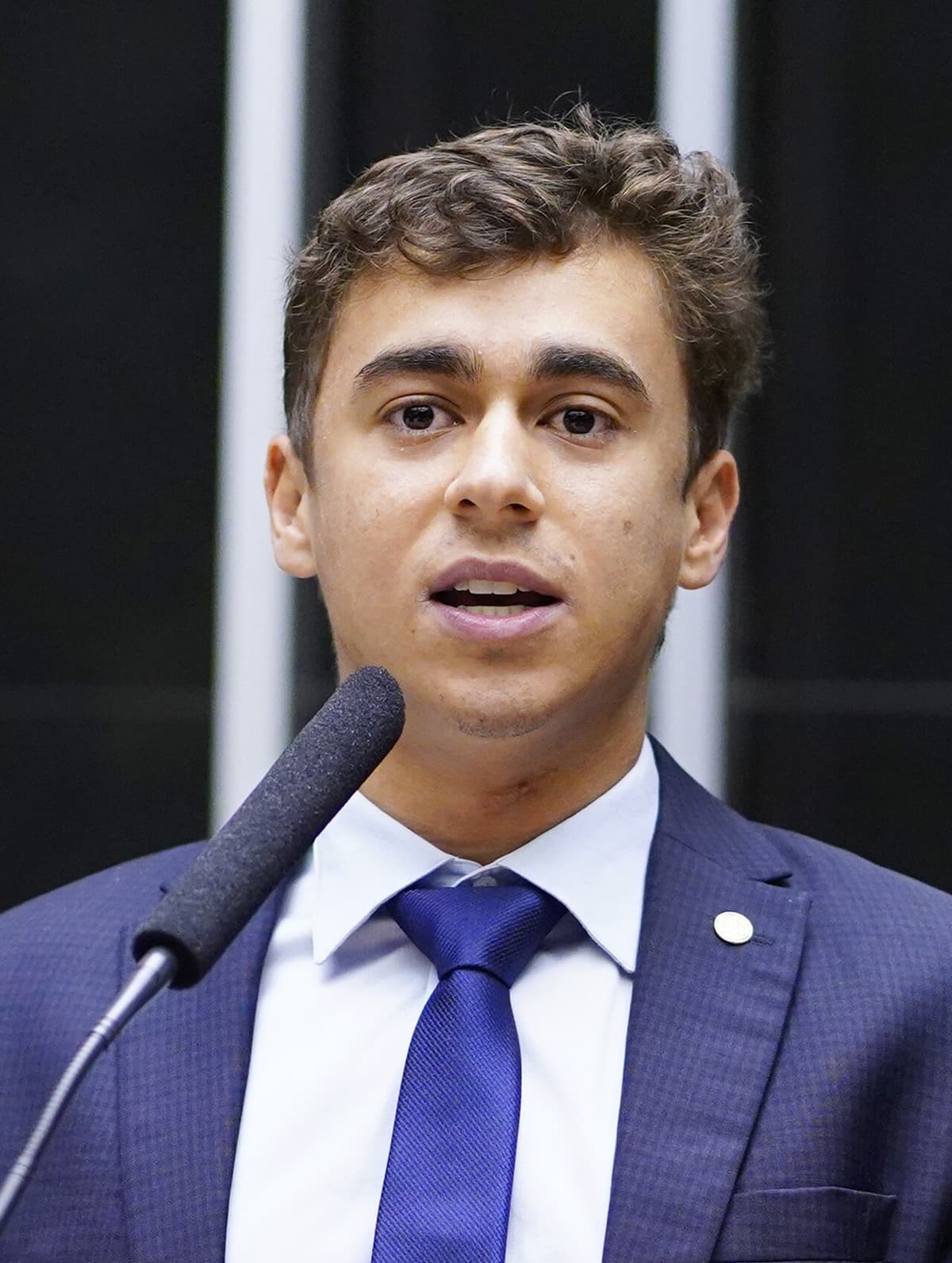 Foto da matéria: Nikolas Ferreira faz campanha com música contra o PT
