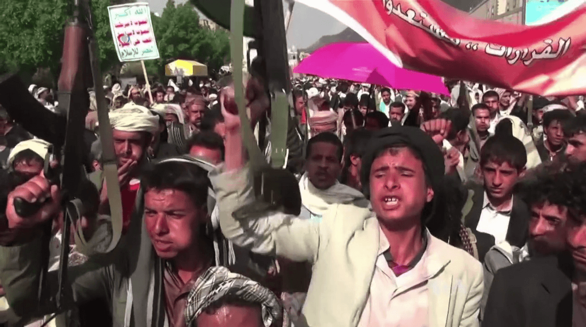 Houthis dizem que alvejaram navios militares sauditas no Mar Vermelho