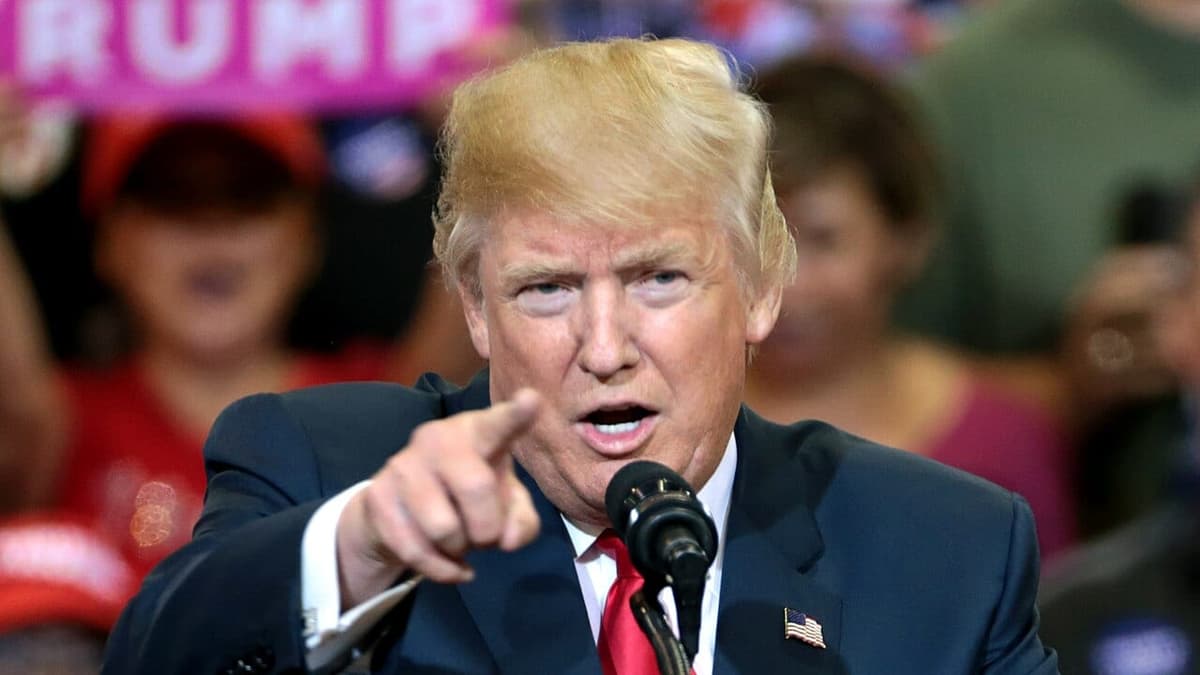 Foto da matéria: Trump sinaliza possível candidatura em 2028