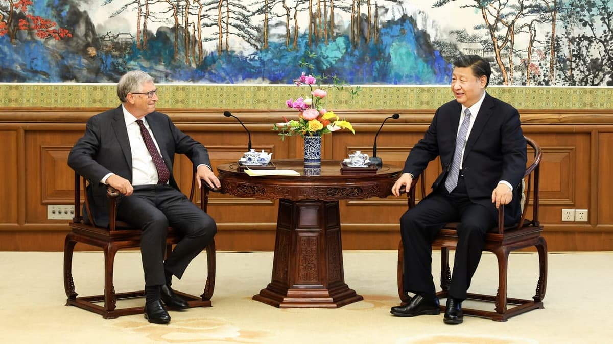 Gates defende controles globais de IA e propõe encontro com Xi