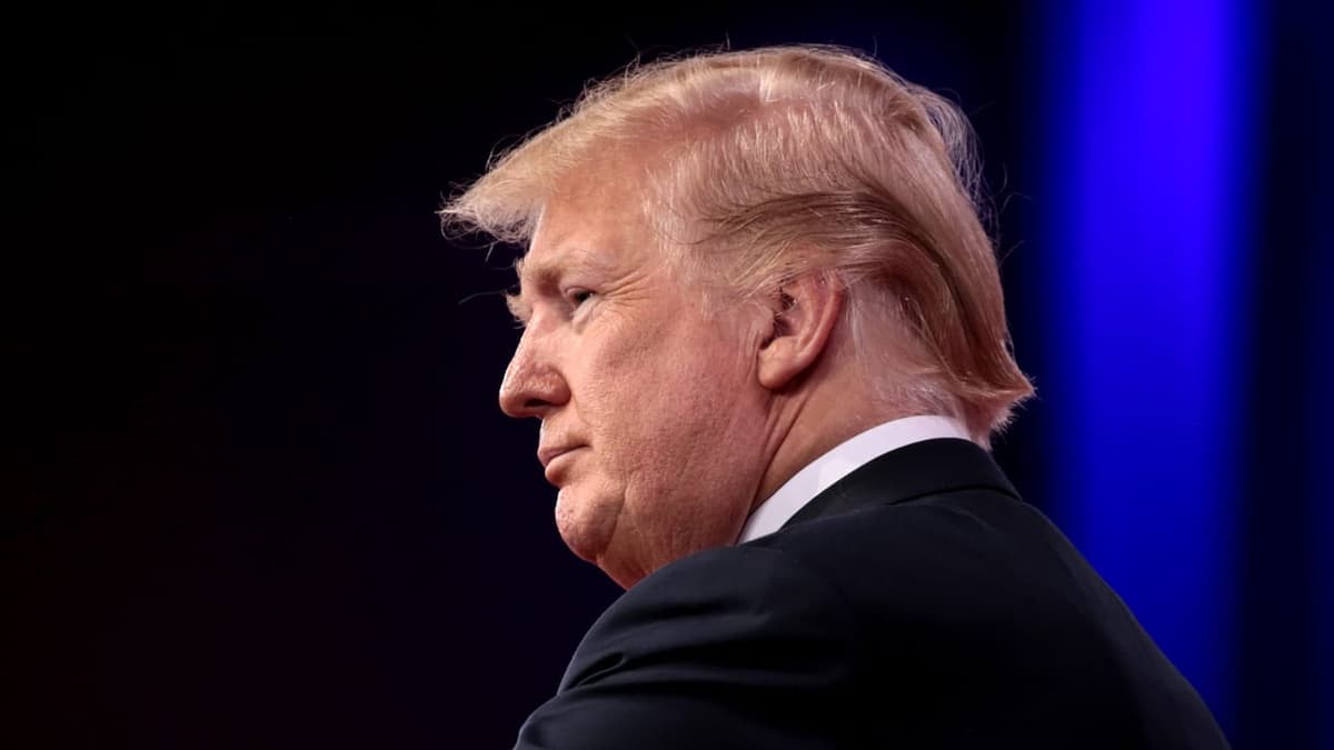 Trump anuncia missão a Marte com propulsão nuclear em 2028