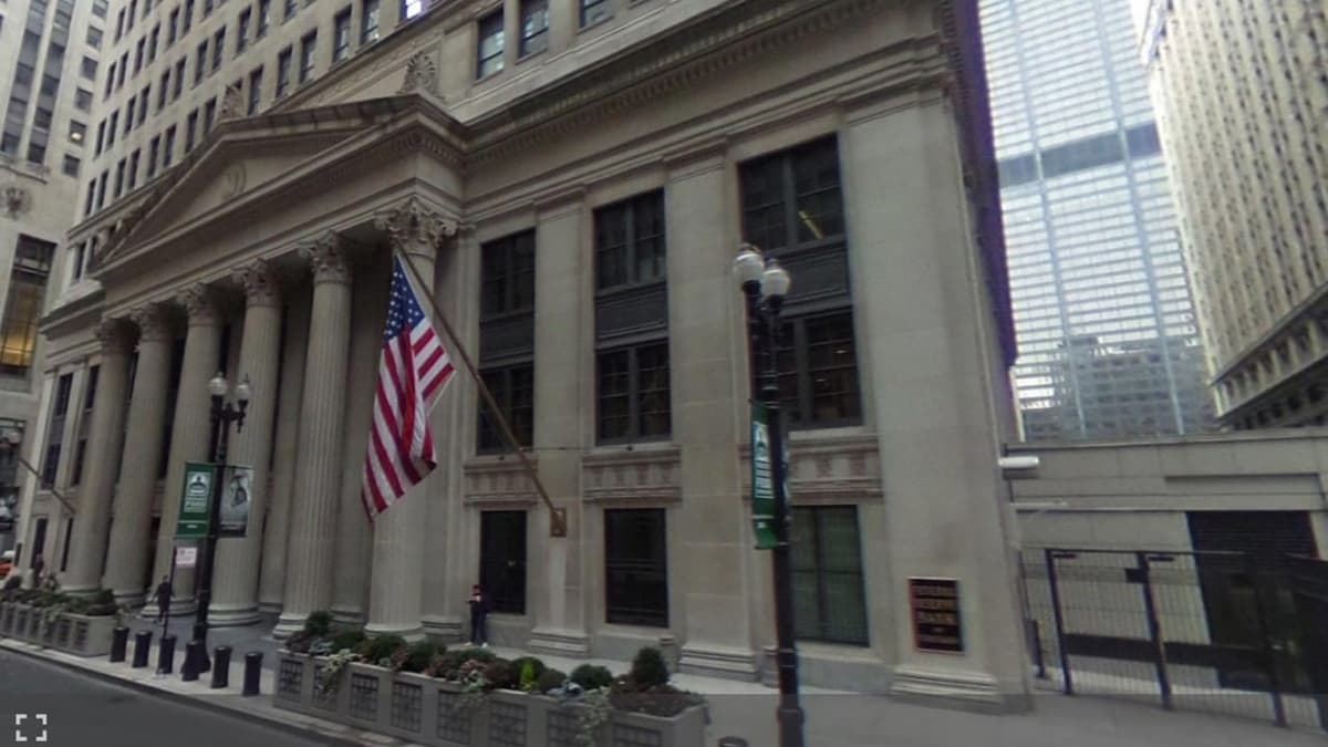 Crescimento dos EUA cai; índice do Fed de Chicago cai a -0,08