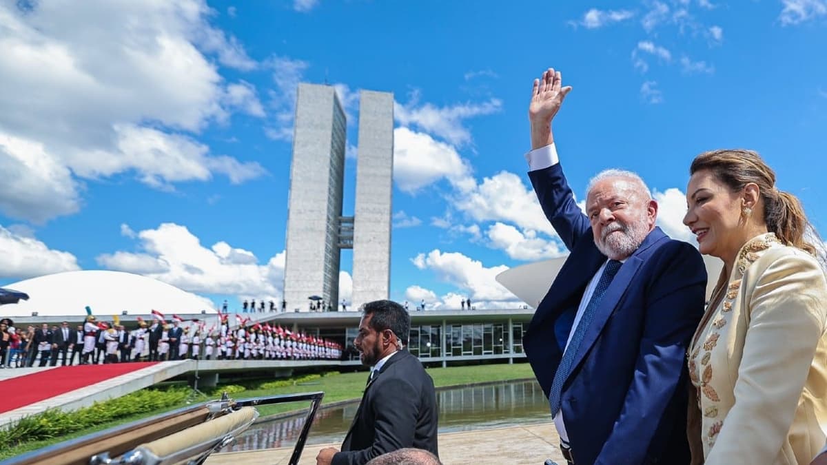 Foto da matéria: Lula tem 64,5% na Polymarket e Flávio Bolsonaro sobe para 31,1%