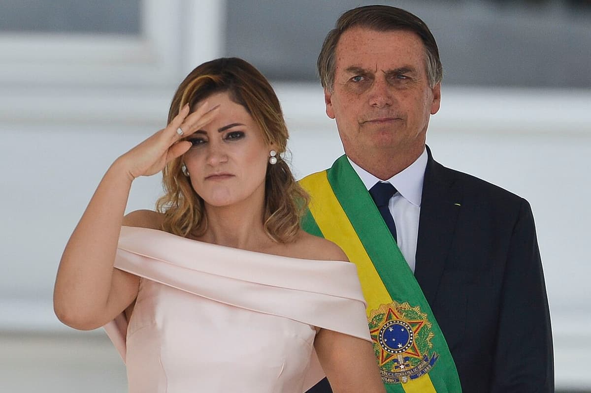 Foto da matéria: Michelle Bolsonaro oficializa candidatura ao Senado pelo Distrito Federal