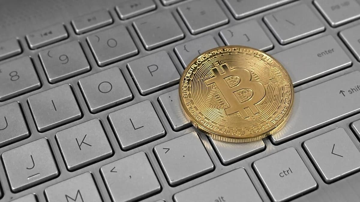 Foto da matéria: Índice de Medo e Ganância do Bitcoin sobe para 72