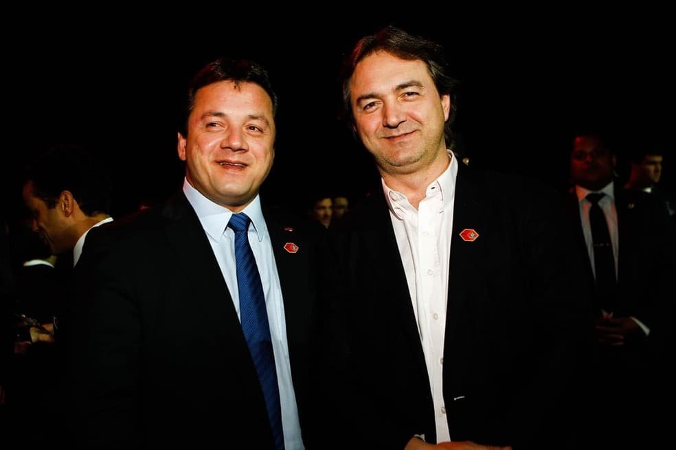 Foto da matéria: Governo Lula planeja contrato de 15 anos para aquisição de energia a carvão do grupo J&F, dos irmãos Joesley e Wesley Batista, por preço 50,2% superior à média dos leilões com o mesmo combustível.