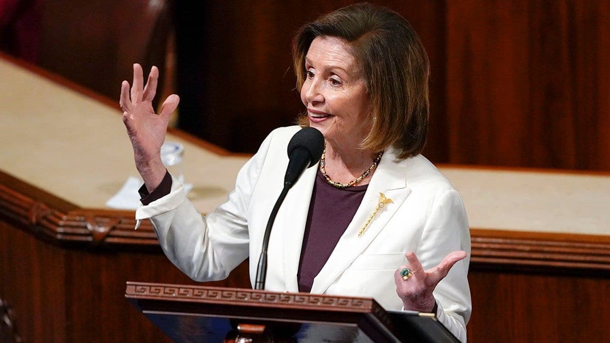 Nancy Pelosi declara compra de até US$ 1,5 mi em ações da Intel