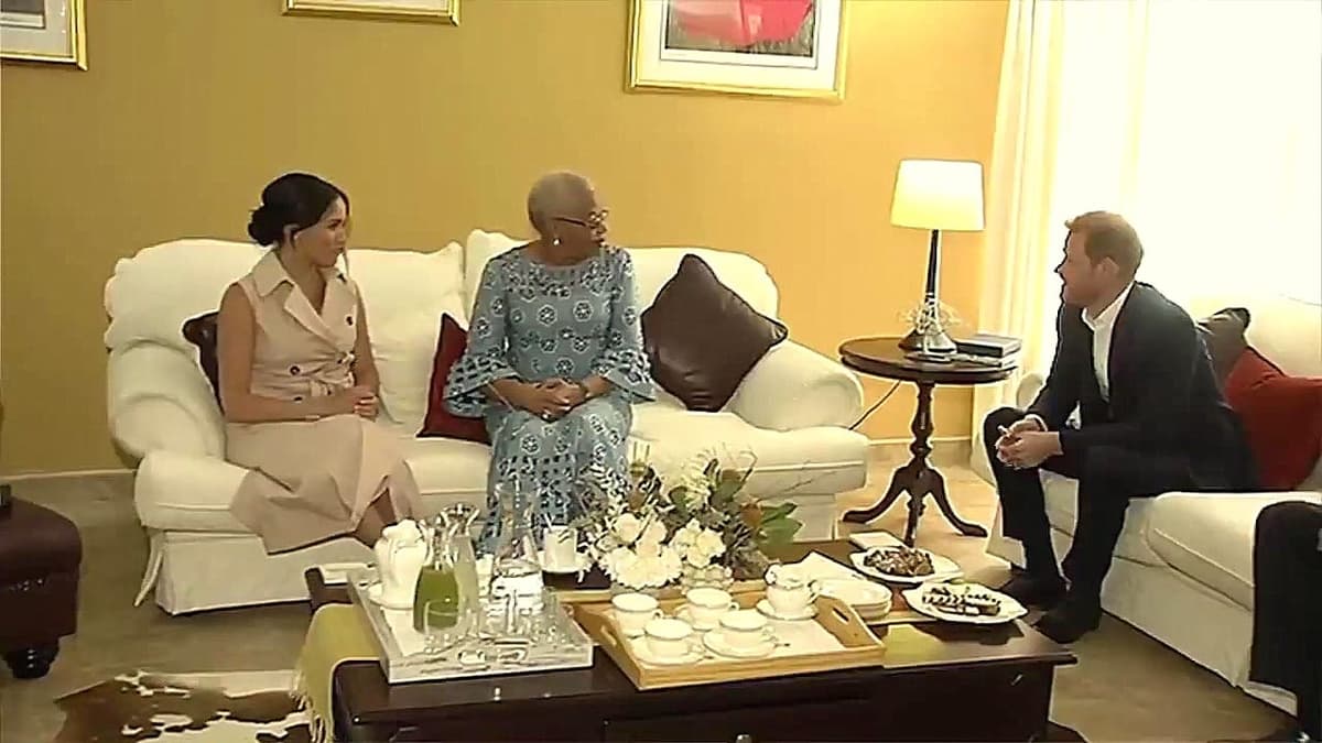 Príncipe Harry e Meghan voltam ao Reino Unido após 6 anos nos EUA
